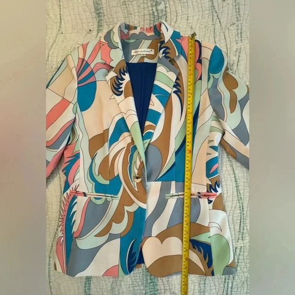 Business/Evening Suit - Picture 3 of 8